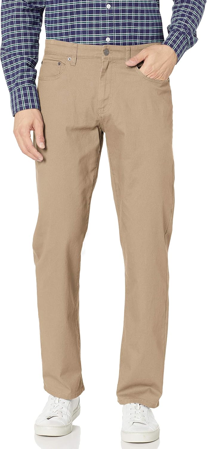 Men's 5-pocket stretch twill pants.